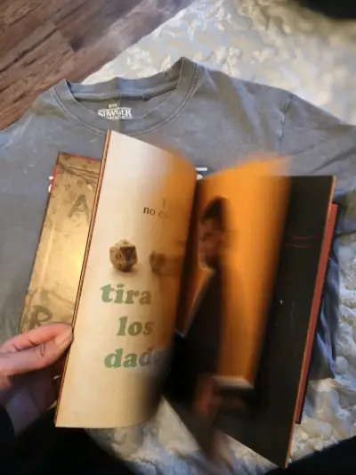 Libro 'Cómo sobrevivir en el mundo de Stranger Things' - miniatura 3