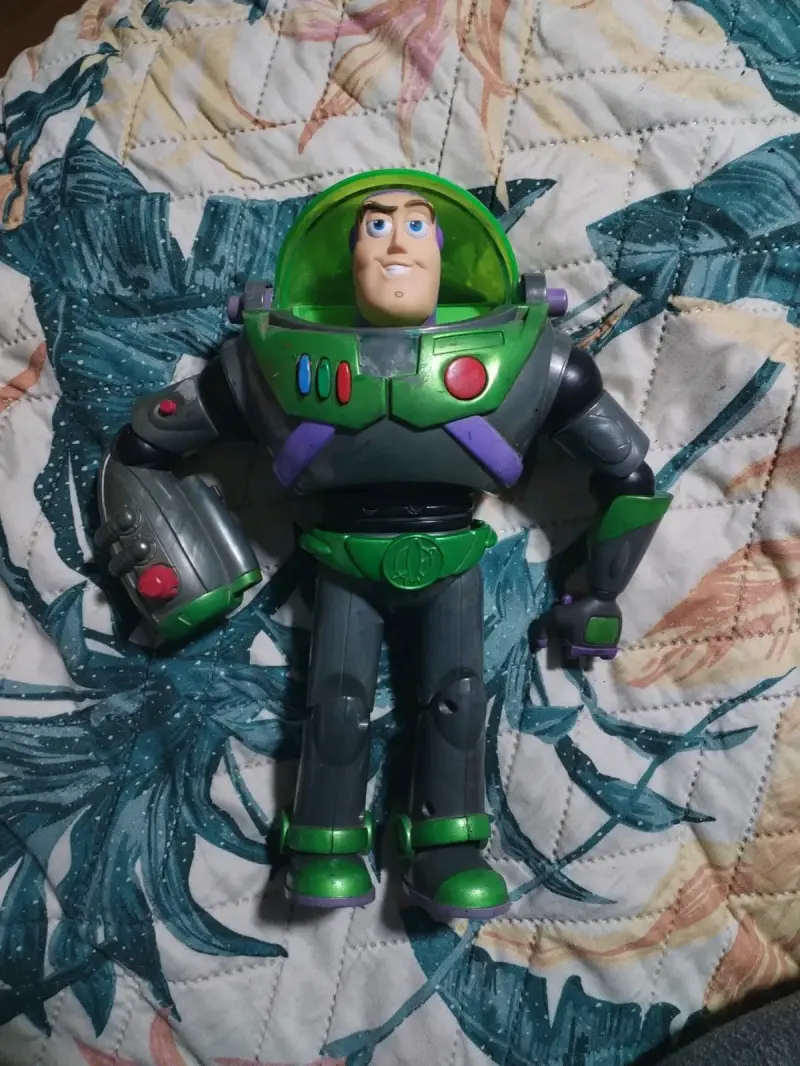 Figura de acción Buzz Lightyear articulada - 2