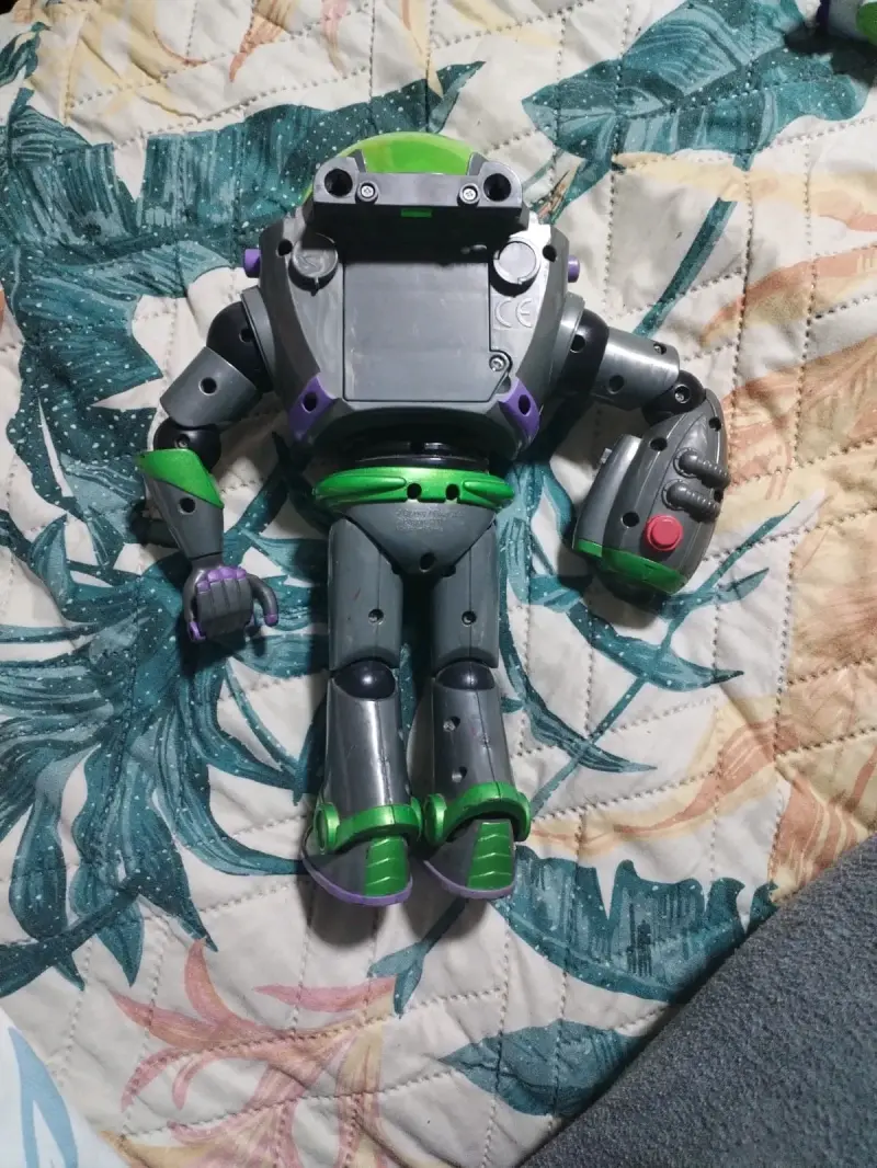 Figura de acción Buzz Lightyear articulada - 3