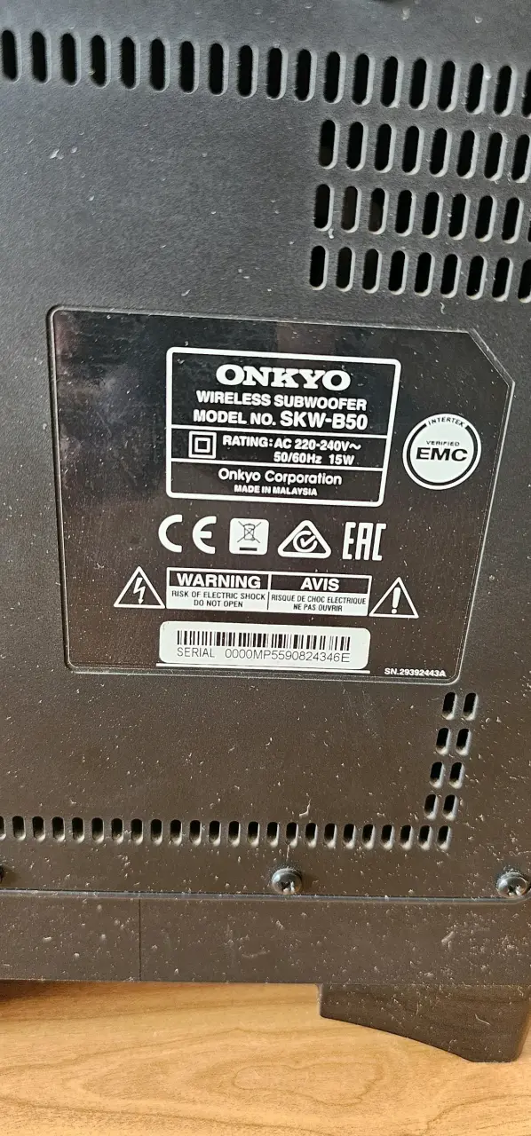 Sistema de sonido Onkyo con subwoofer - 3