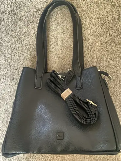 Cartera negra de cuero con correa ajustable - miniatura 1