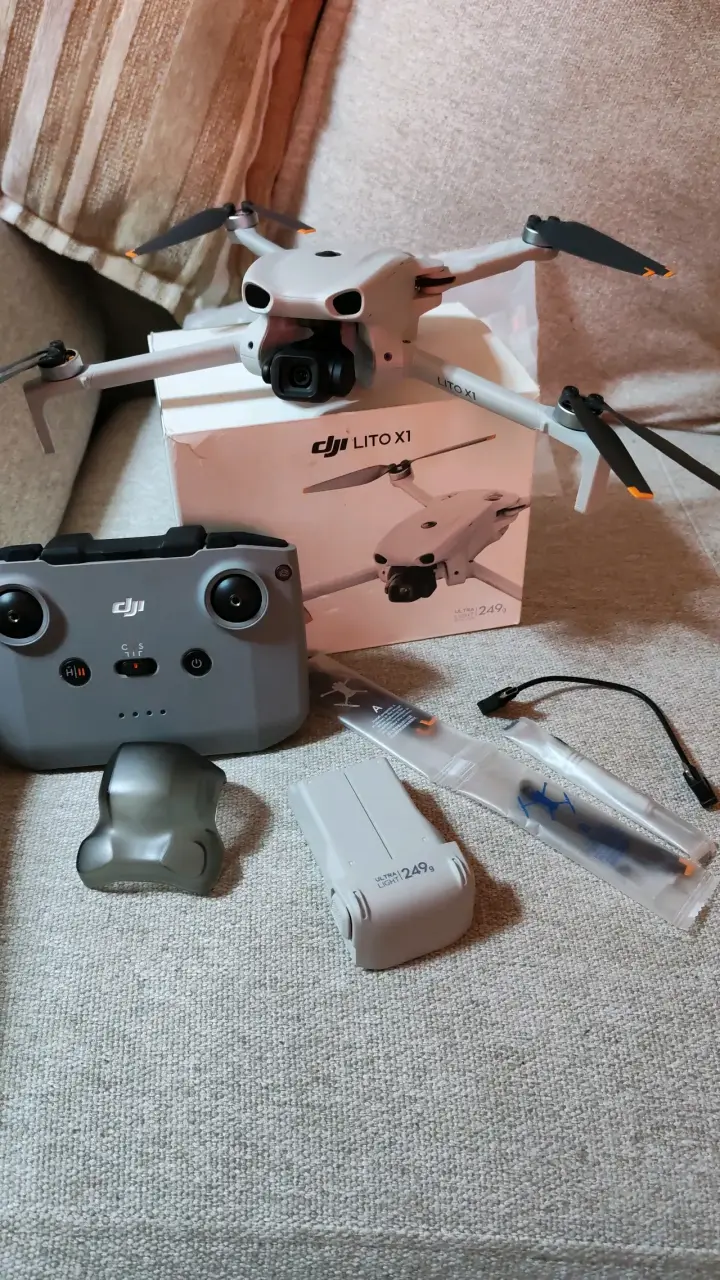 Drone DJI Lito X1 con control remoto - 1