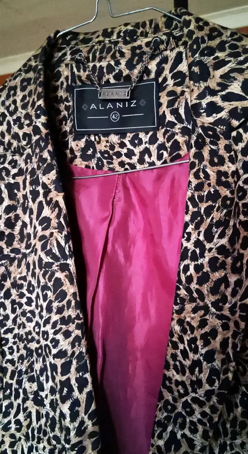 Blazer estampado animal print Alaniz - 5