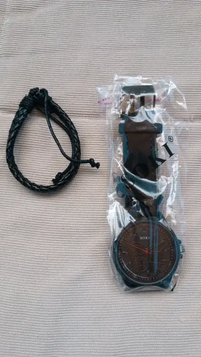 Set de reloj correa de cuero y  pulsera de muñeca - miniatura 3