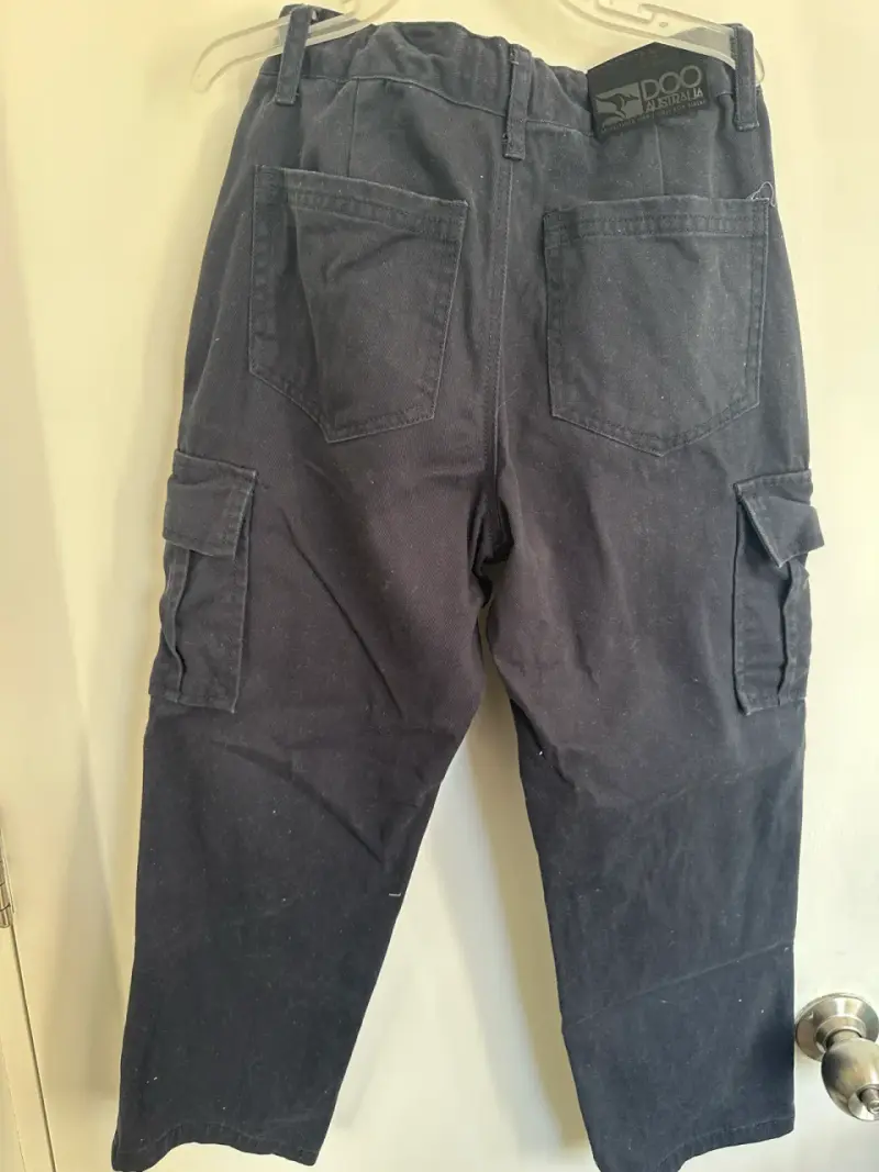 Pantalones cargo Doo Australia negro talla 8 - 2