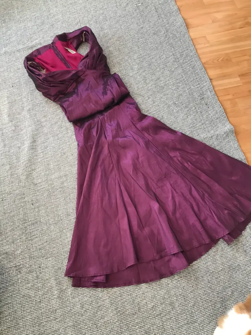 Vestido morado elegante para fiesta - 1