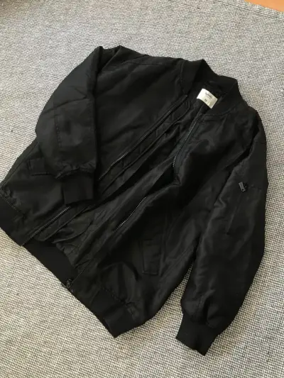 Chaqueta bomber negra para hombre - miniatura 1