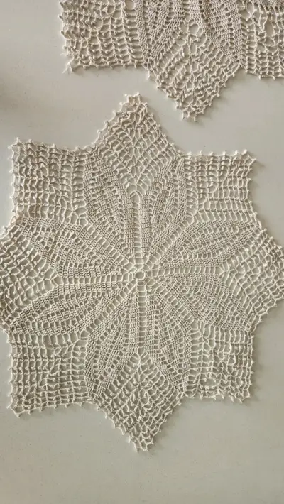 Manteles tejidos a crochet, años 80 - miniatura 3