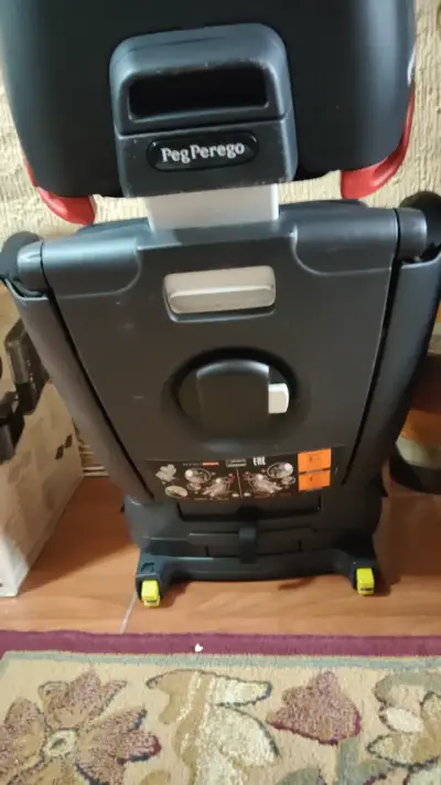 Silla de auto Peg Perego ajustable - miniatura 2