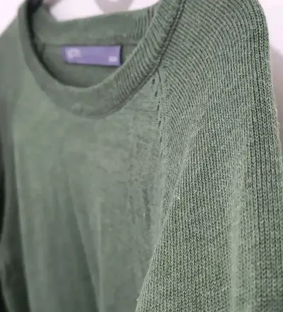 Suéter verde de lana para hombre - miniatura 2