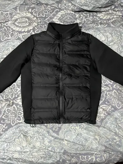 Chaqueta negra acolchada para hombre - miniatura 1