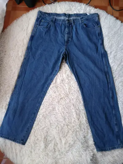 Jeans clásicos azul oscuro para hombre - miniatura 1