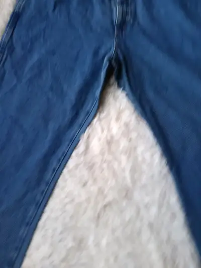 Jeans clásicos azul oscuro para hombre - miniatura 2