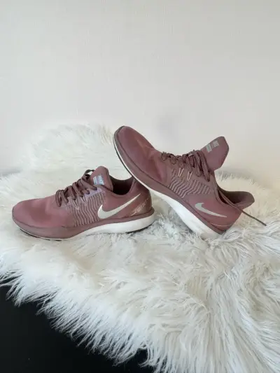 Zapatillas Nike rosa para mujer - miniatura 4