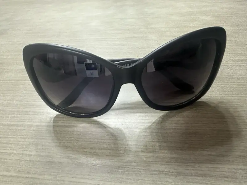 Gafas de sol negras estilo oversized - 2