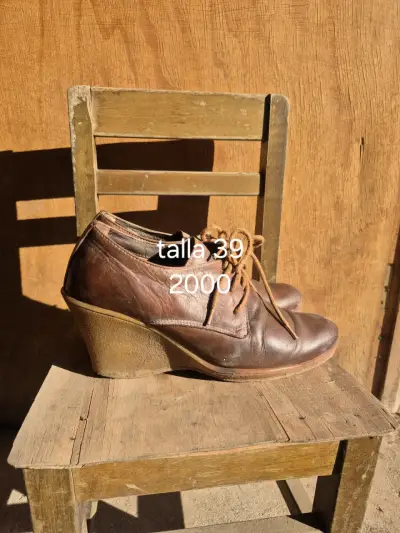 Zapatos plataforma burdeos talla 35 - miniatura 2