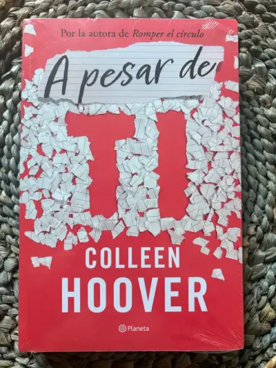 Libro 'A pesar de ti' de Colleen Hoover - miniatura 1