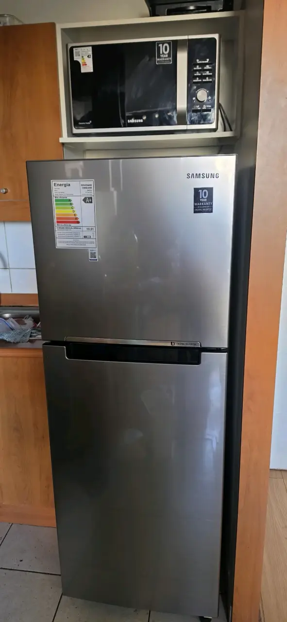 Refrigerador Samsung No Frost 236L - 3