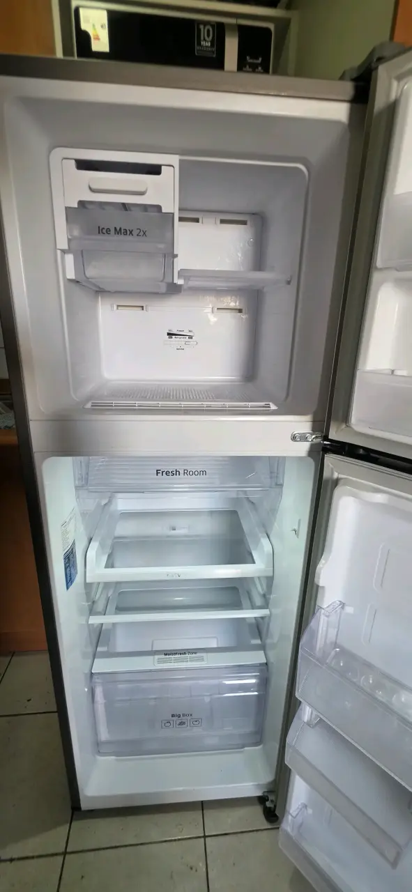 Refrigerador Samsung No Frost 236L - 4
