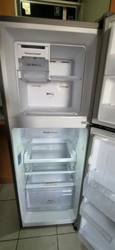 Refrigerador Samsung No Frost 236L - miniatura 4