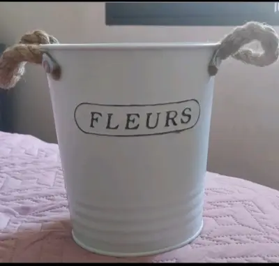 Maceteros  decorativos  con asas de cuerda. - miniatura 1