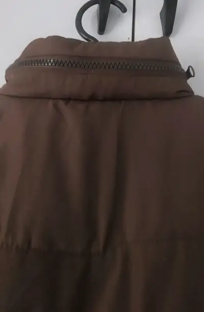 Chaqueta de dama talla M con gorro escondido. - miniatura 2