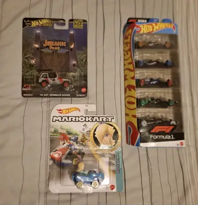 Set de autos Hot Wheels Jurassic Park y Mario Kart - miniatura 1