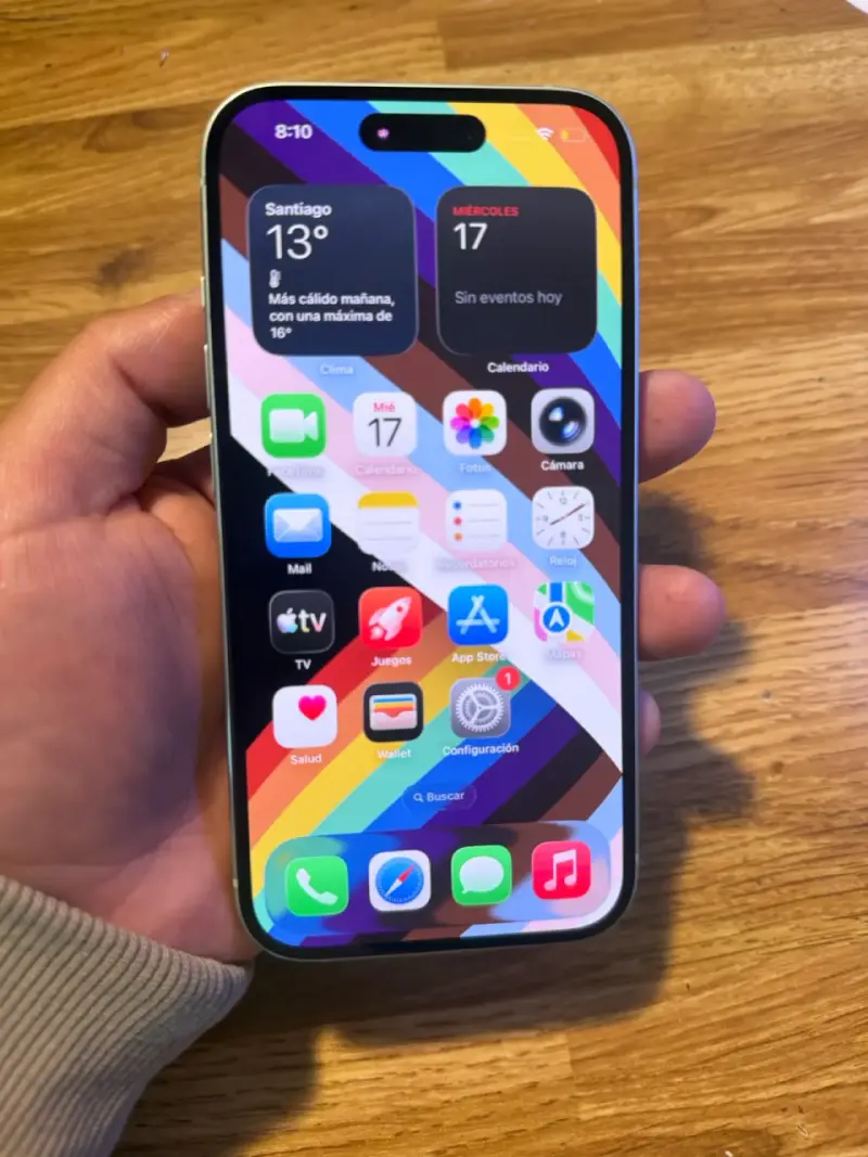 iPhone 15 - 4
