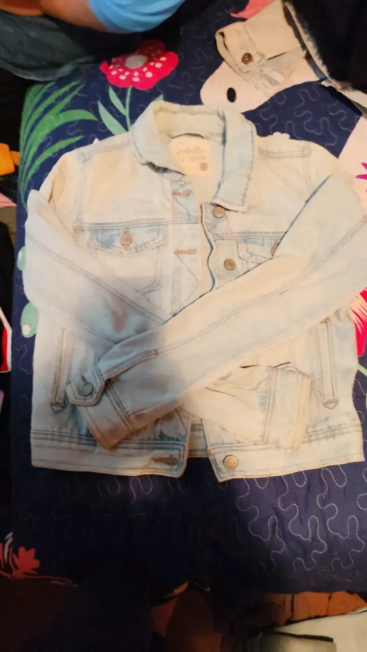 Chaqueta de mezclilla clara para mujer