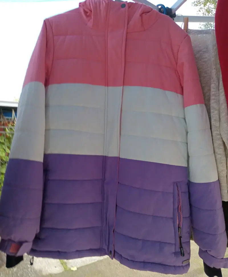 Chaqueta acolchada tricolor para mujer - 2