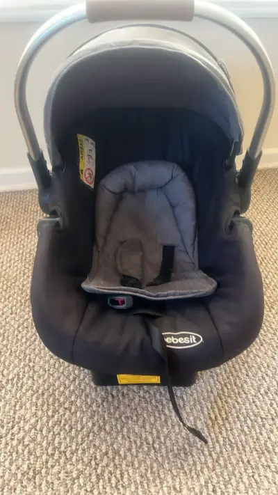 Silla de auto Bebesit para bebé - miniatura 1