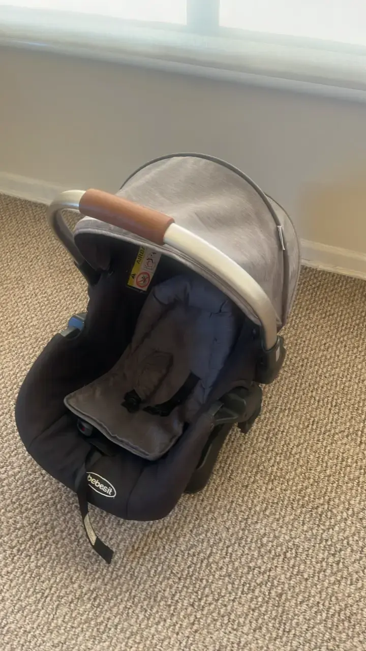 Silla de auto Bebesit para bebé - 2