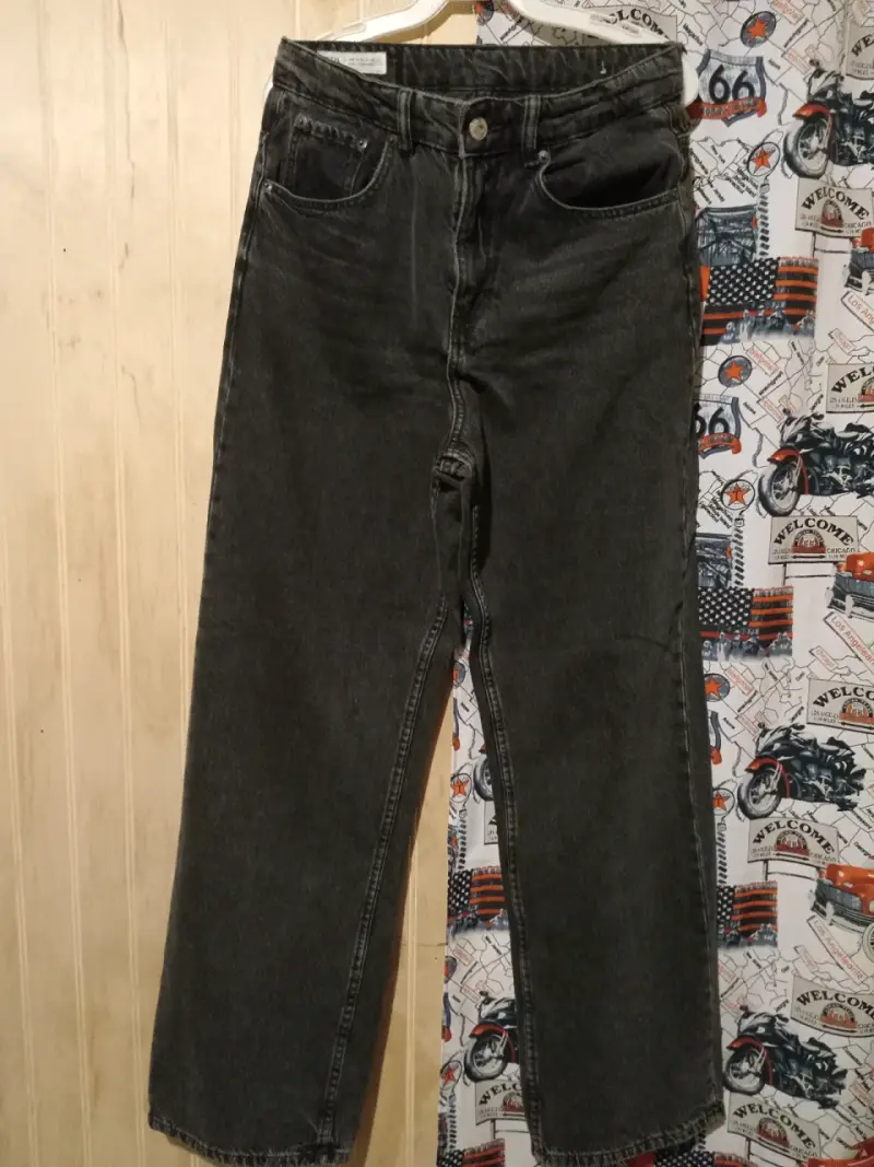 Jeans negros de mezclilla para hombre - 2