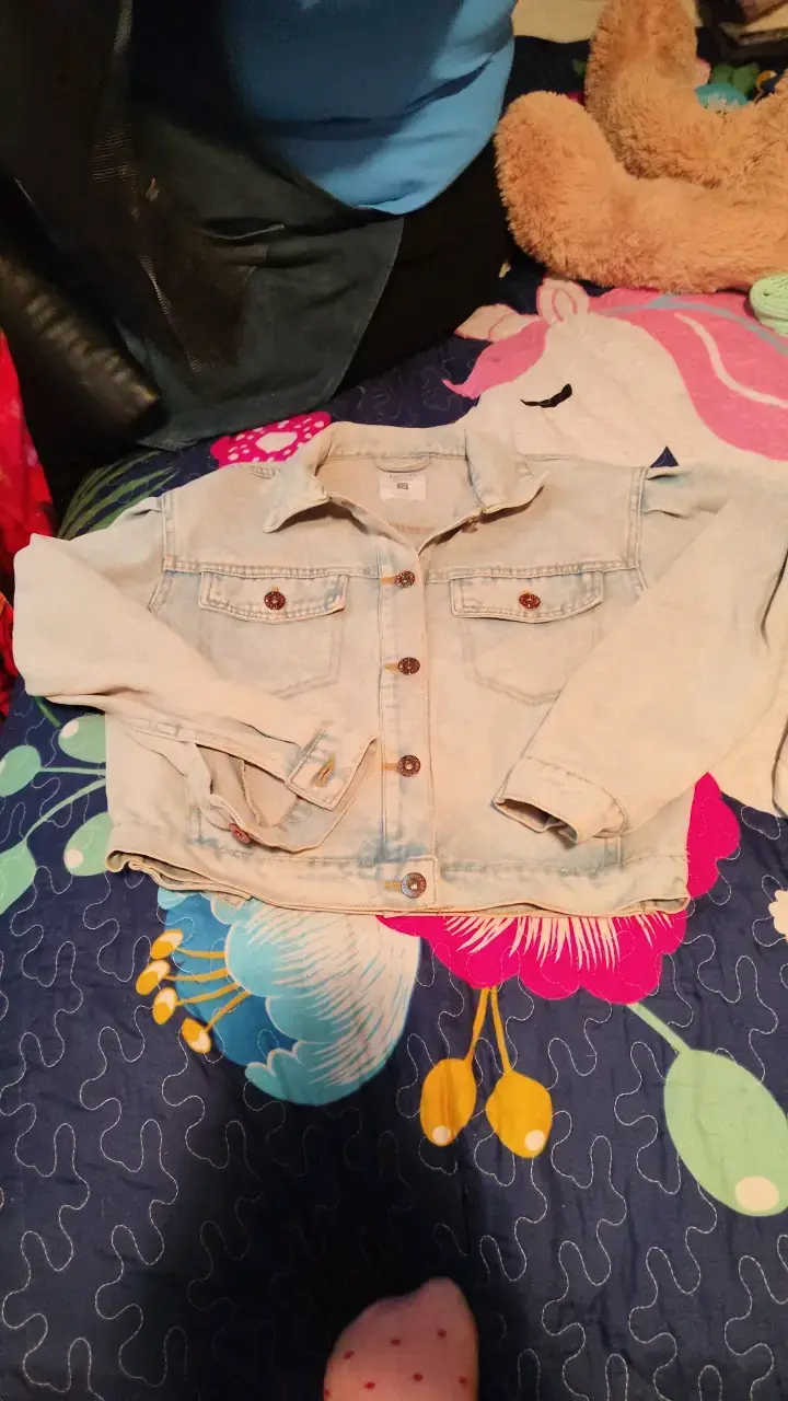 Chaqueta de mezclilla clara para niña