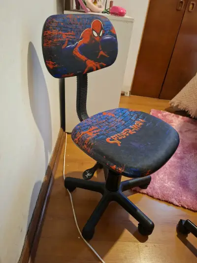 Silla giratoria infantil de Spider-Man - miniatura 1