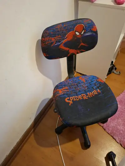 Silla giratoria infantil de Spider-Man - miniatura 2
