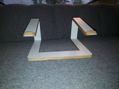 Soporte ergonómico para laptop de madera - miniatura 1