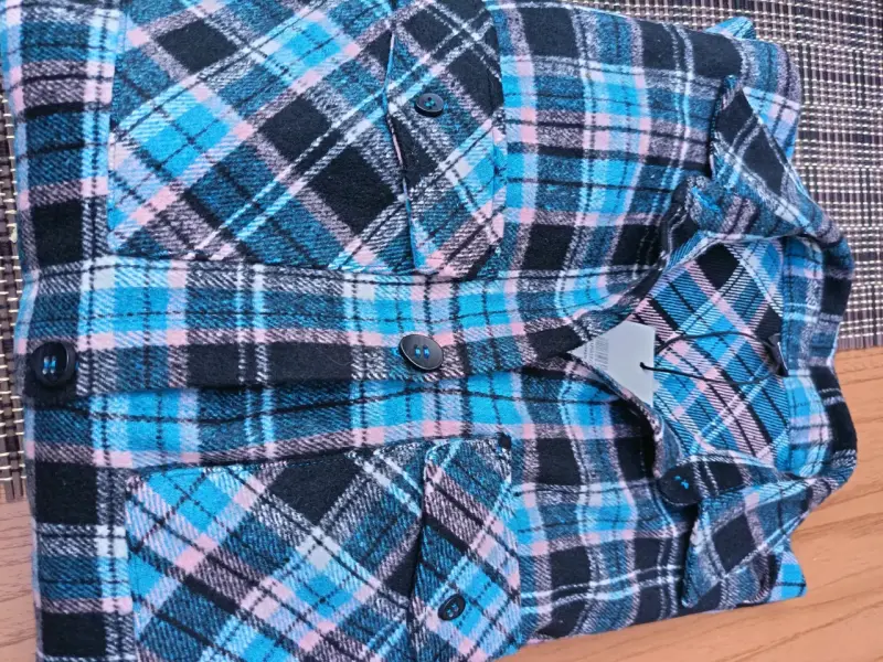 Camisa de franela a cuadros azul y rosa - 4