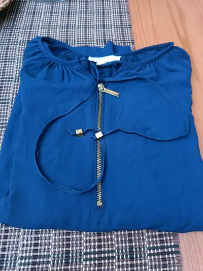 Blusa azul con cierre Michael Kors - miniatura 3