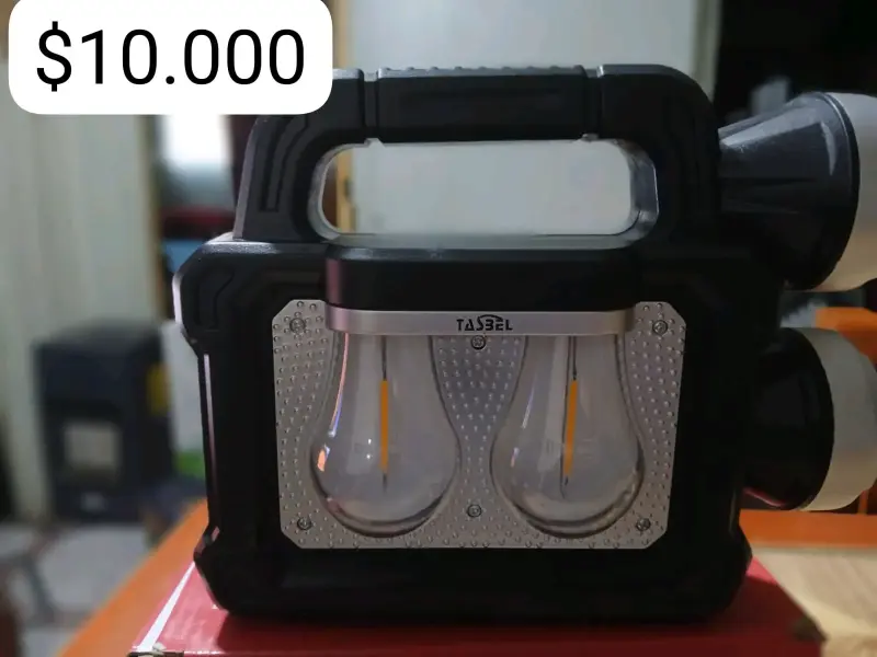 Linterna LED recargable USB portátil - 2