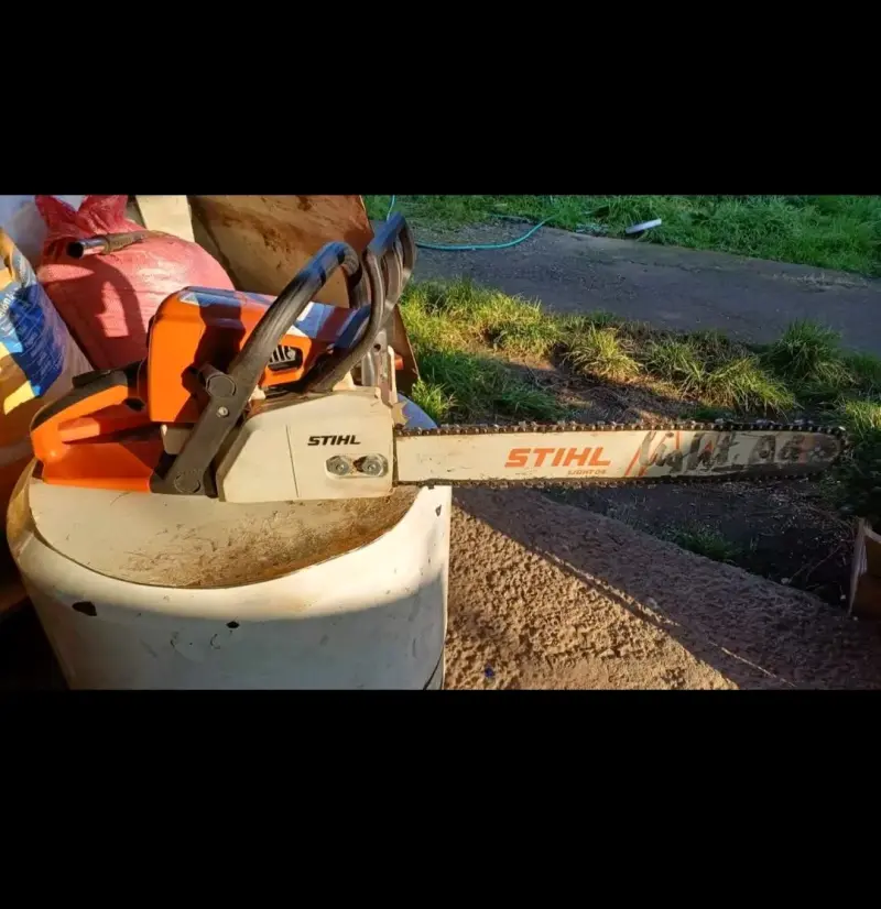 Motosierra Stihl MS 230 - 1