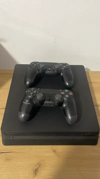 Consola PlayStation 4 Slim negra - miniatura 2