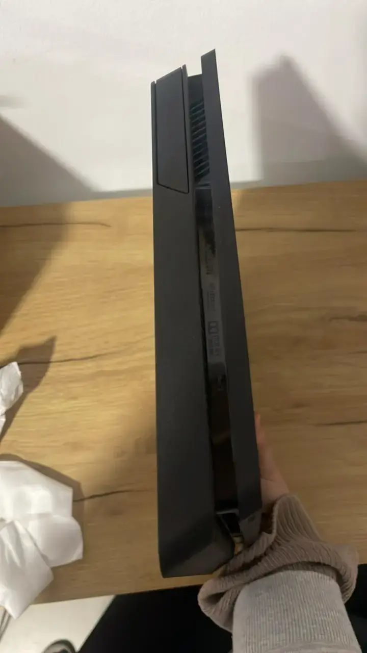Consola PlayStation 4 Slim negra - 3