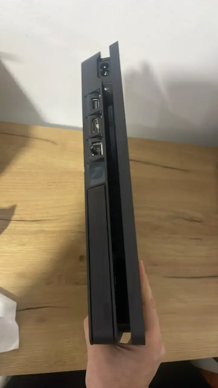 Consola PlayStation 4 Slim negra - 4