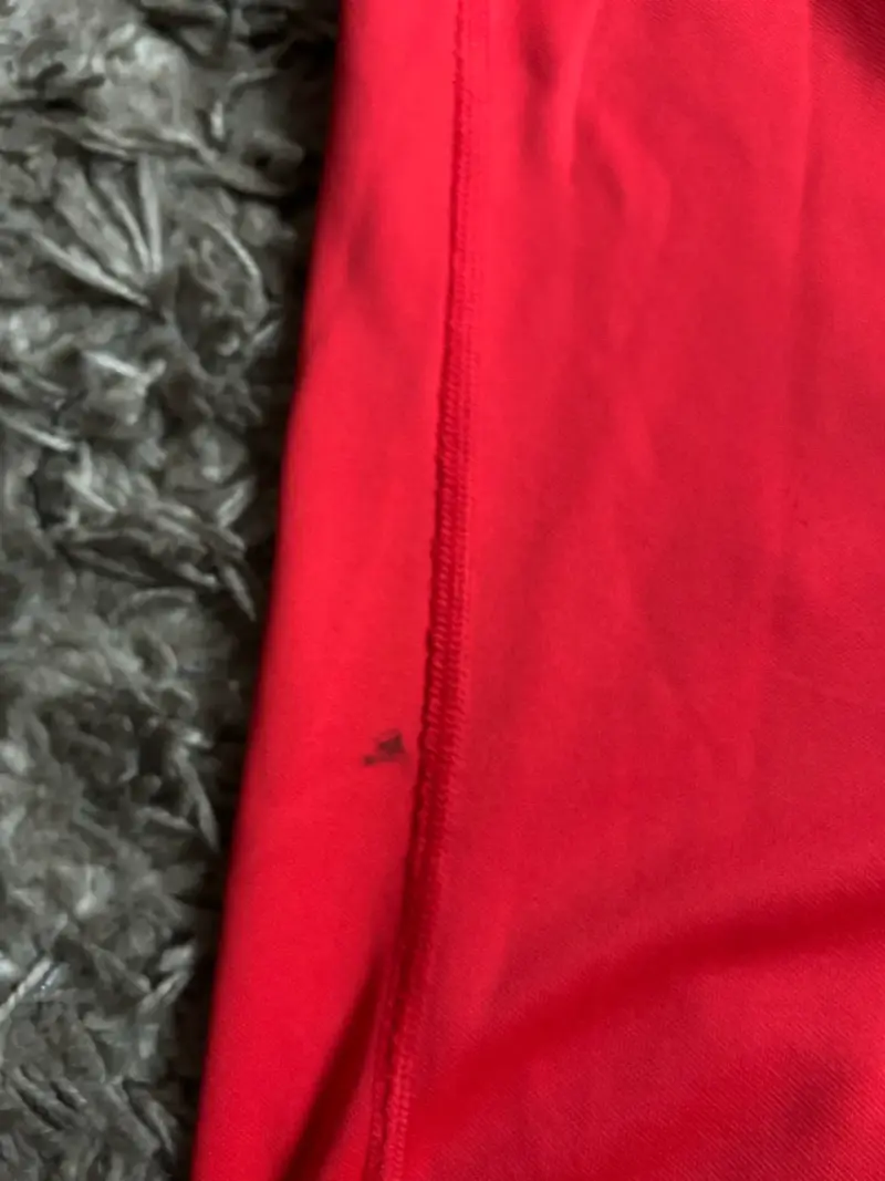 Poleron deportivo rojo con cierre Nike - 4