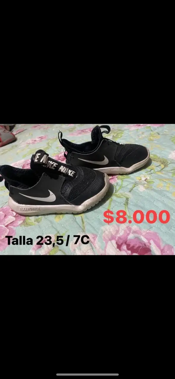 Zapatillas Nike negras talla 23.5