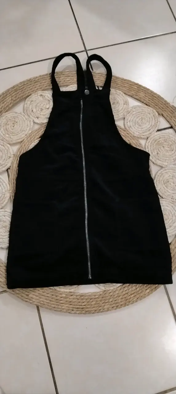 Se vende prendas de vestir excelente Estado - 3