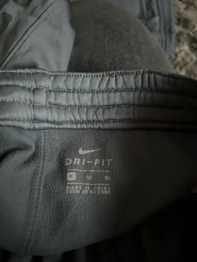 Pantalones deportivos Nike Elite grises - miniatura 2