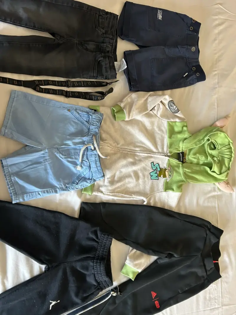 Lote de ropa para niño. A Luca cada pieza - 5