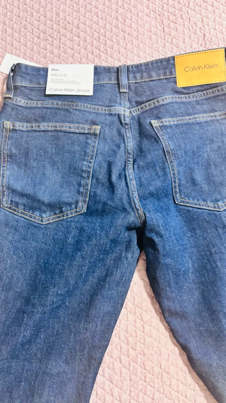 Jeans Calvin Klein azul oscuro nuevos - 2